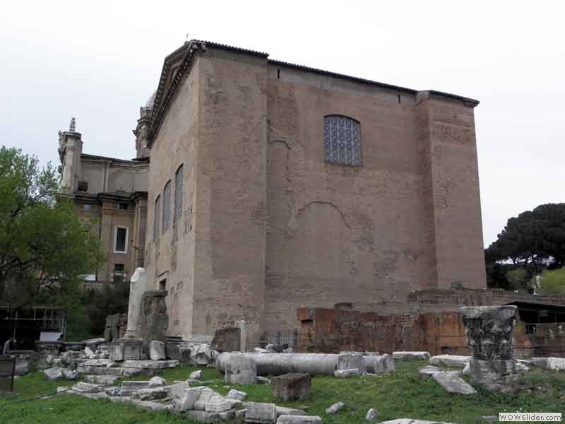 Curia-Iulia-114
