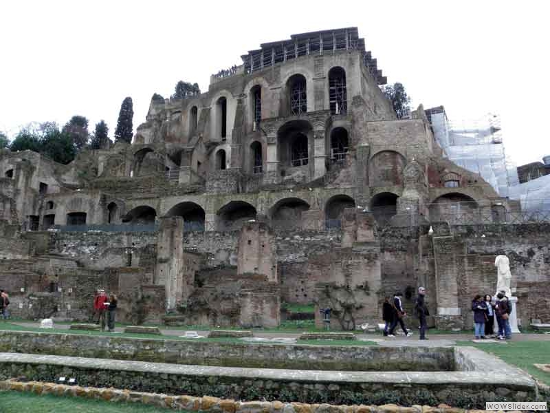 Forum-Romanum-Blick-auf-Pal