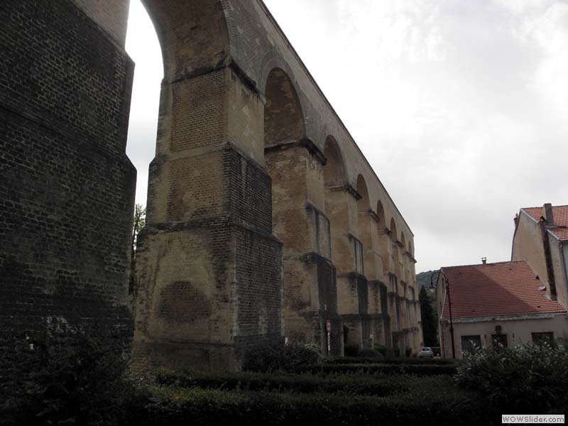 Jouy-012