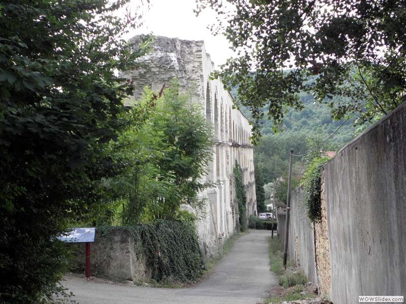 Jouy-019