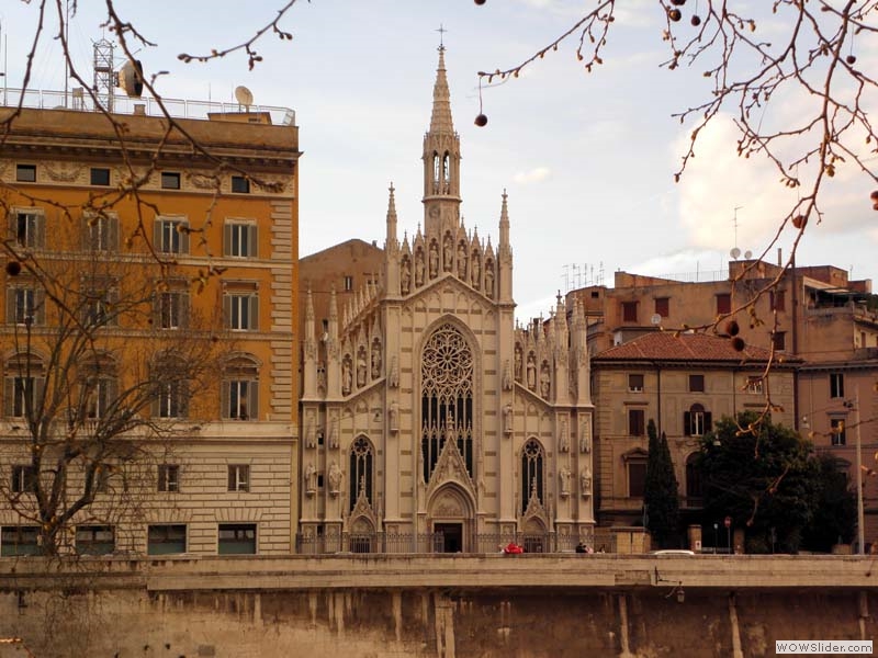 Rom Sacro Cuore del Suffragio 095
