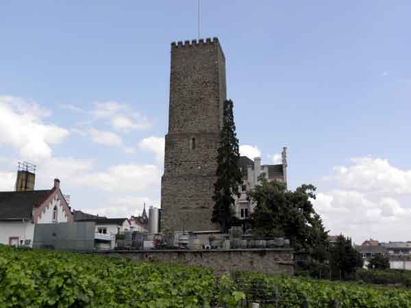 Datei:Turm Boosenburg.jpg